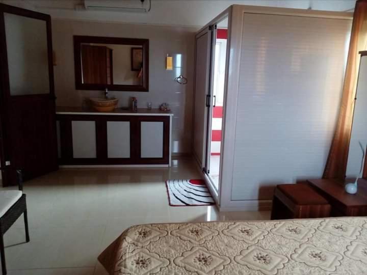 Sur La Route Des Tortues Hotel La Ferme Ngoại thất bức ảnh